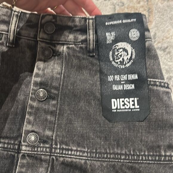 Diesel NWT Mini 5 Pocket Black Denim Skirt De-Bethy Pleated Skirt Size 25 - Picture 8 of 10